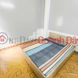Cho thuê nhà nguyên căn ngõ 139 Tân Mai, 30m2 x 5 tầng, 3 ngủ khép kín, 10 triệu _0