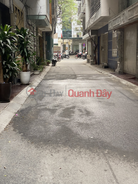 Nguyen Hong Subdivision, Dong Da - Close to the street - Sidewalks - Avoiding cars - Business - 50Mx4T, 12.9 Billion _0