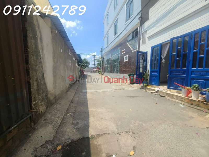 LEVEL 4 HOUSE IMMEDIATELY 3-4 FLOOR KDC, CAR ALley 15M FROM LA XUAN OAI, PAST SAMSUNG Hi-tech Park, Dong Tang Long Urban Area JUST OVER 5, Vietnam, Sales, đ 3.5 Billion