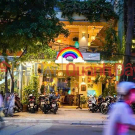 Extremely rare - Selling a house on the front of Tran Hung Dao, the busiest business area in the area - currently has a cash flow of 40 million\/month _0