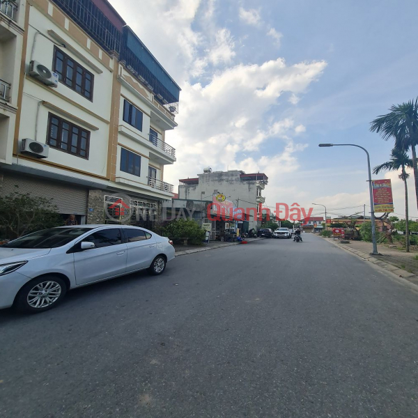 Discount of 2 billion for a single villa of 199m2 in the center of Da Ton, Gia Lam, 16m road. Vietnam | Sales, đ 23.46 Billion