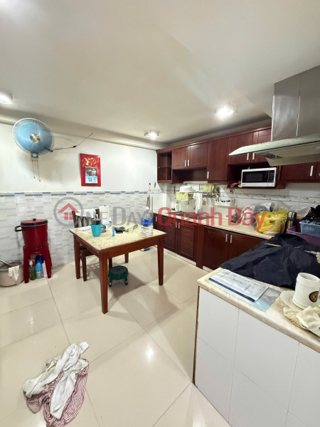 Cách MT Tân Sơn Nhì 2 căn – Trệt, lửng, 2 Lầu, 5PN – Chỉ 7.2 tỷ, Việt Nam | Bán đ 7,2 tỷ