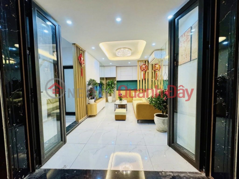 Only ~6 billion to have a house near Minh Khai street - Kim Nguu, 3 bedrooms, closed, high-class furniture - Red book in the owner's name! _0