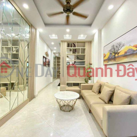 Selling Truong Dinh townhouse, 30m x 5, alley 3 floors, full furniture _0