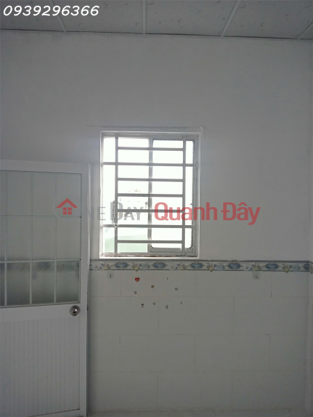 đ 3.5 Million/ month, Solidly built, two-bedroom house for rent in Con Khuong, with air conditioning and a water heater.