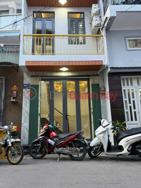 Nhà 2 lầu Tân Bình - 29,04m2, giá chỉ 3,1 tỷ, sổ lâu dài, vị trí tiện ích gần trung tâm Niêm yết bán
