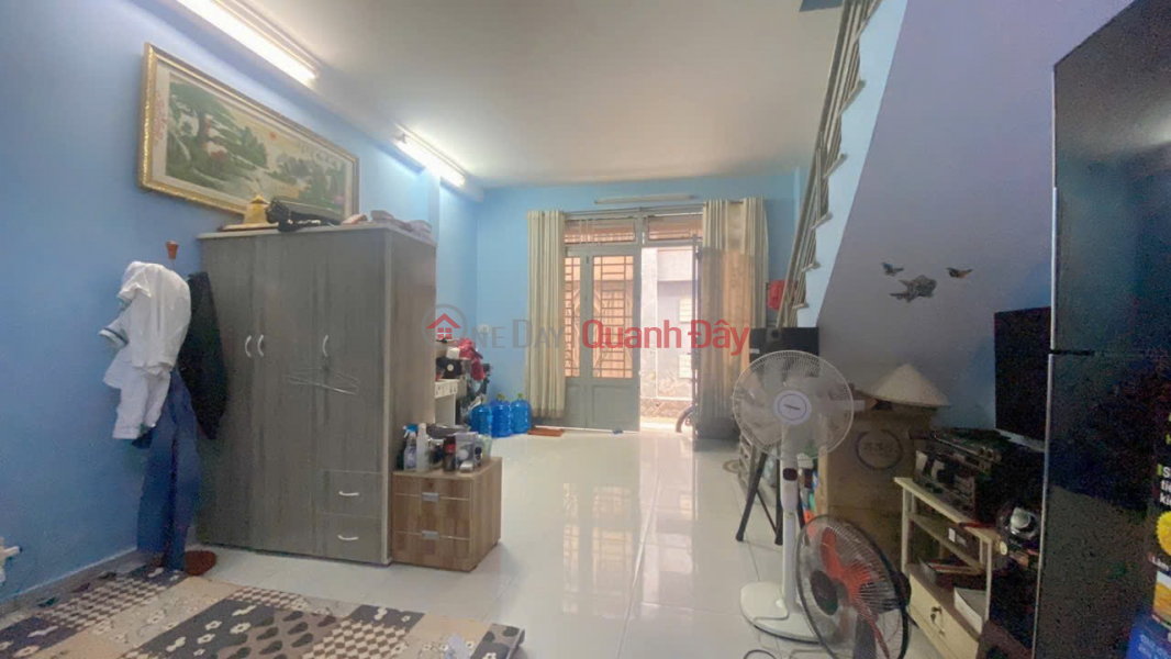 Right at Tran Cao Van Secondary School, Alley 2m, Area 4.7 x 9.3m, 2 Floors, S.HR Vietnam, Sales | đ 3.3 Billion