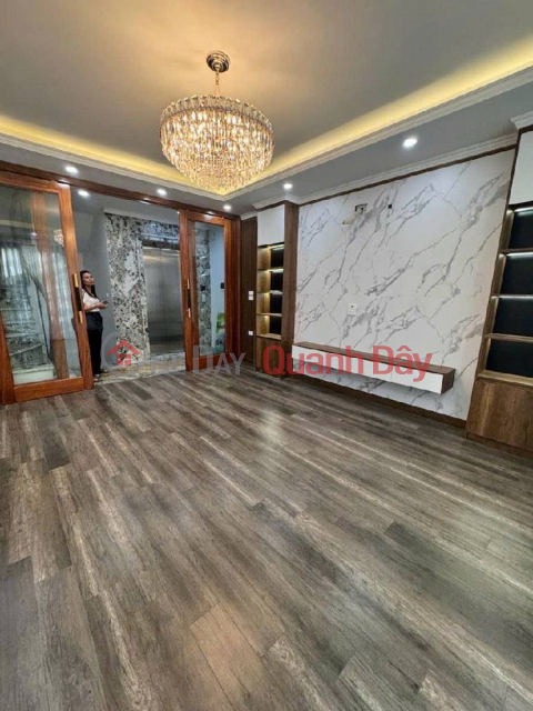 THỤY KHUÊ 37M x7 TẦNG THANG MÁY 18 TỶ NGÕ THÔNG RA HỒ,10M RA PHỐ ,XE 16 CHỖ ĐỖ CỬA _0