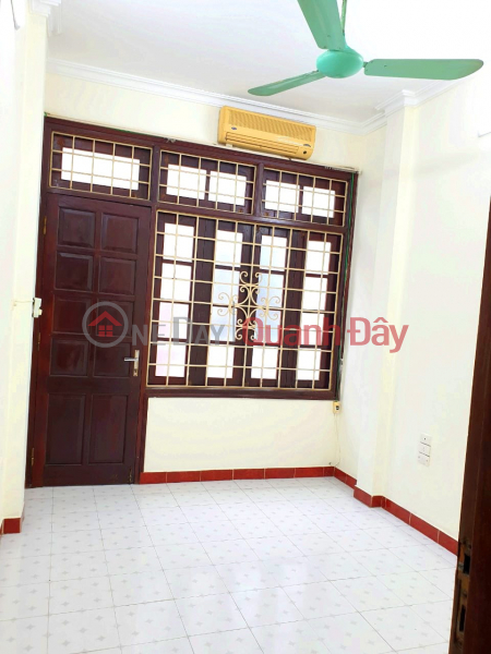 TOWNHOUSE FOR SALE VONG HAI BA TRUNG, Hanoi. EXTREMELY WIDE ALWAYS, CARS STOP DAY AND NIGHT. PRICE IS ONLY 6 BILLION Sales Listings