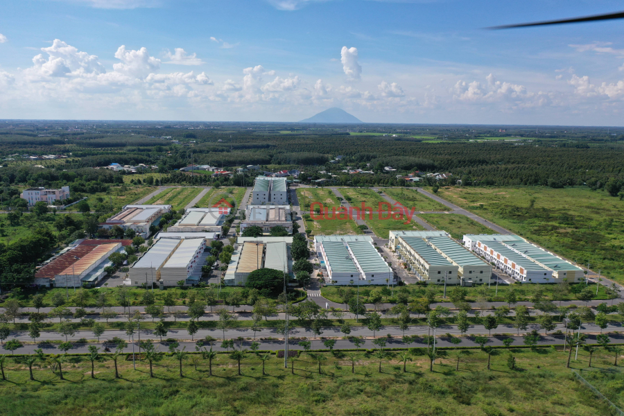 When buying a townhouse right now, I think the first thing to ask is: "What is the legal status?" | Vietnam Sales | đ 2.1 Billion