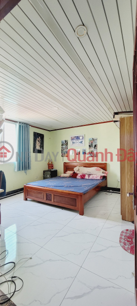 đ 3.75 Billion, Selling Binh Vuong apartment 97m2-3 bedrooms-fully furnished-More than 3 billion.