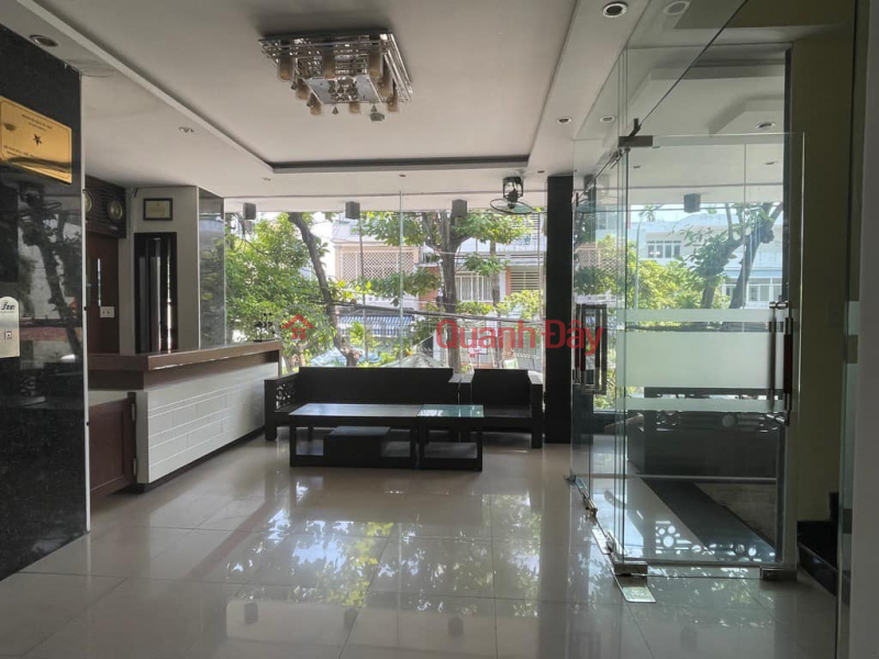 ► Close to Ong Ich Khiem street, car parking, 7 floors, elevator, 18 sales offices, 8.x billion Sales Listings