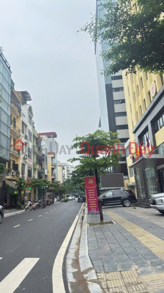 TOWNHOUSE FOR SALE IN DUY TAN - CAU GIAY - LOT DIVIDED - WIDE SIDEWALK - 24 SEATS FOR PARKING. 50M 5 FLOORS 26 BILLION Sales Listings
