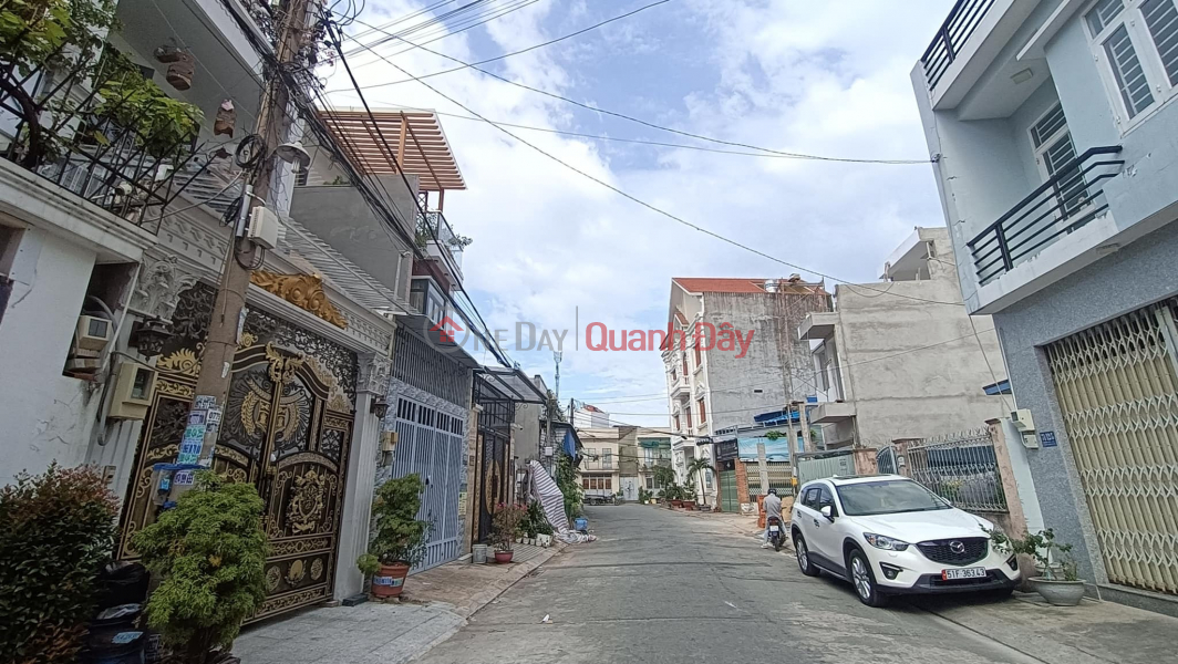 Beautiful house La Xuan Oai, District 9 - Area 68m2 - Good price around 4 billion Sales Listings