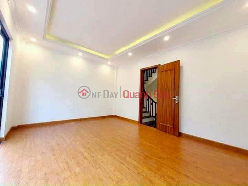 House for sale 45m2 Nghi Tam street, Tay Ho Elevator Garage 2 Car avoid 7.85 Billion VND Sales Listings