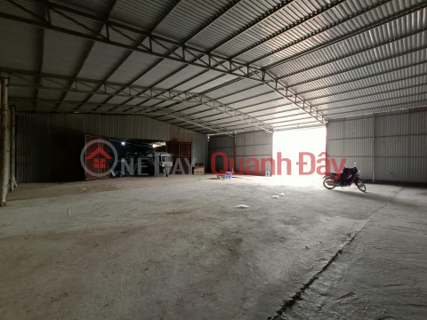 Warehouse for rent 2500m2, with VAT invoice, Thuong Tin Hanoi, near industrial park, price 90k _0