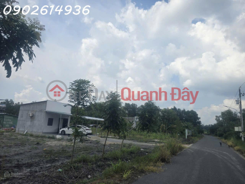 Land for sale on Lo Ren Street, Long Hoa, 24 billion VND, 8000m2, beautiful view. Hot! _0