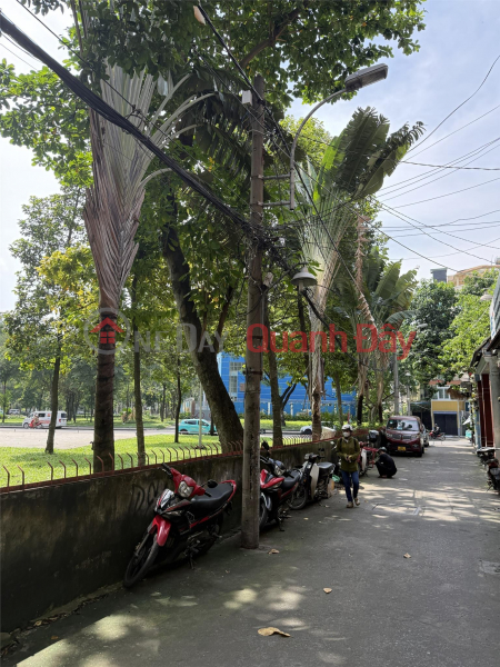 đ 11,9 tỷ | **Bán nhà p2 Tân Bình, hẻm số 6 Đặng Văn Sâm; ngay công viên - 4,5x16m