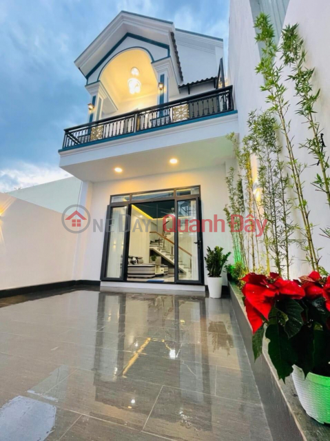 HÀNG NGỘP giảm hơn 300tr bán nhanh nhà 1 trệt 1 lầu sổ riêng thổ cư _0