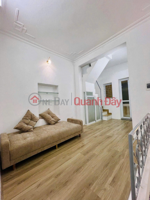 Cho thuê nhà ngõ 28 Văn Hương 3 tầng x 31m2, 2 ngủ, 8 Triệu ở hộ gia đình _0