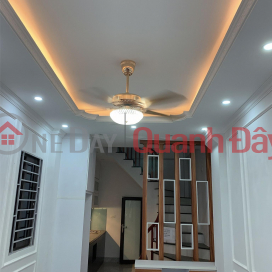 Need money to sell urgently 4-storey house Kim Chung Hoai Duc, 4.5m frontage, only 2 billion, 2 high-class residential areas, cars enter the house _0