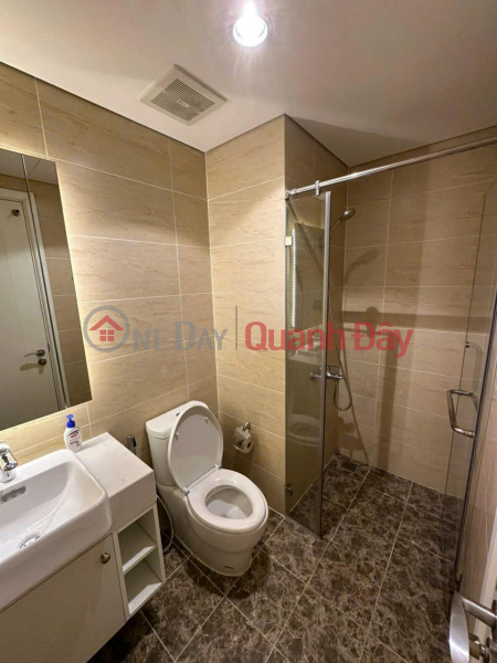 HOT DEAL: 2-bedroom apartment, 77m2, Vinhomes D'Capitale, Tower C6, mid-floor, stunning city view, price 8.8 billion VND. Sales Listings