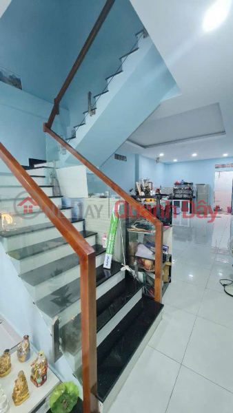 đ 7,9 tỷ, MẶT TIỀN ĐƯỜNG 8M KHU PHÂN LÔ - CẠNH AEON MALL TÊN LỬA GẦN BẾN XE MIỀN TÂY - NHÀ ĐẸP 2 TẦNG ĐA CÔNG NĂNG.