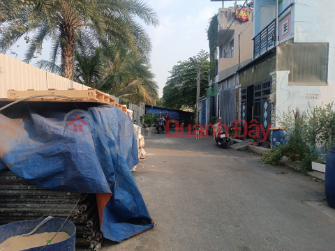 I need to sell a plot of land right at Coop Mart Hiep Thanh supermarket, area 122m2 SHR, notarized immediately _0