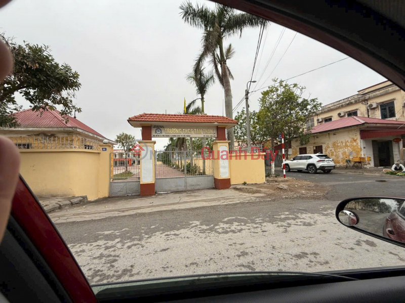 Rare land lot 93.5m² on Tan Hop - Tan Thanh street, Duong Kinh Price only 2.x billion ZALO 0567 222 555 | Vietnam | Sales | đ 2.55 Billion