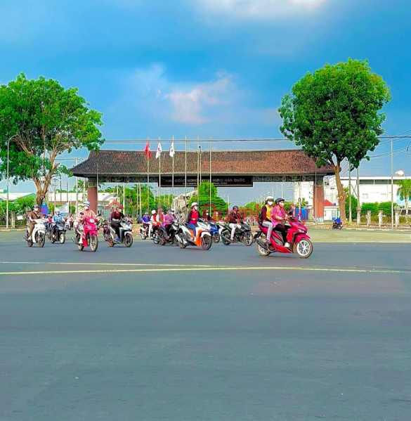 Minh Hung Chon Thanh land is extremely expensive, only 300 million, including documents Sales Listings