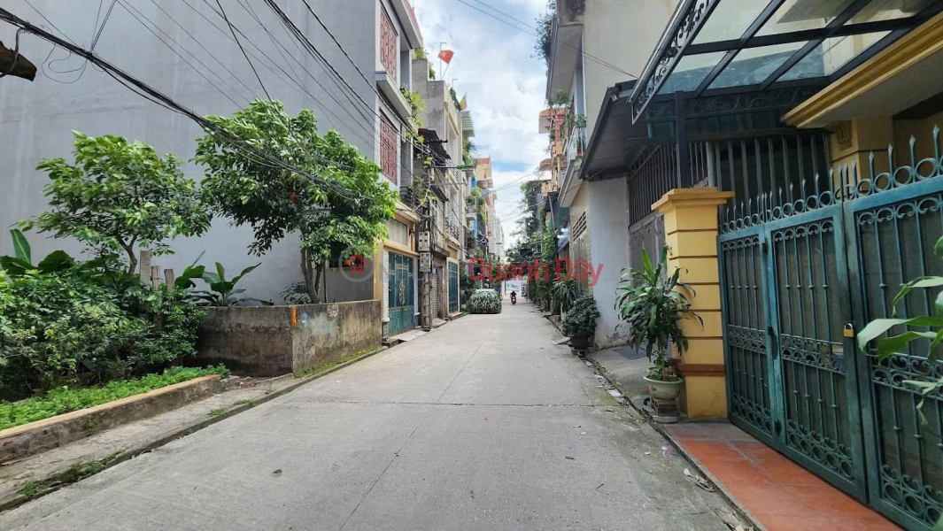 Lĩnh Nam - Hoàng Mai 41m x mt 4m . phân lô , ô tô tránh Niêm yết bán