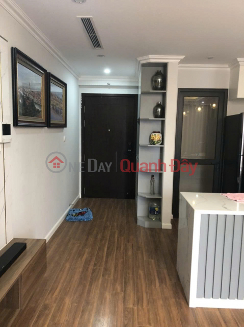 Căn 3PN VINHOMES D'CAPITALE C7 ban công view hồ điều hòa siệu đẹp, giá thuê phải chăng! _0