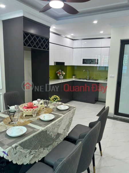 đ 14,4 tỷ, 14.5 TỶ - PHÂN LÔ NGUYỄN KHÁNH TOÀN 40M2 7 TẦNG THANG MÁY, OTO VÀO NHÀ, Ở VÀ KINH DOANH