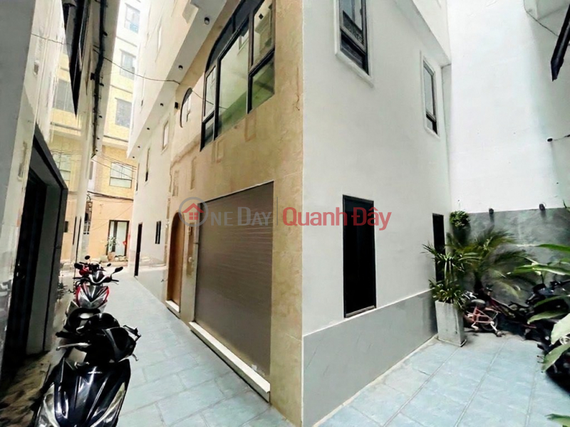 Tran Duy Hung, 36m x 6 floors, 14.8 billion VND, corner plot, fully furnished, 10m wide road allowing cars to pass, near the main street. Sales Listings