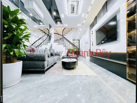 TRẦN DUY HƯNG! Hot - Nhà mới 6 tầng Thang máy - Vị trí vàng phố VIP - Cách mặt phố 20m _0