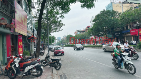 House for sale C4, Nguyen Van Cu street, 71m wide sidewalk, business only over 13 billion, negotiable. Contact 0936123469 _0