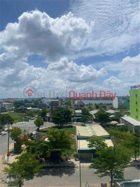 OWNER Needs to Quickly Sell Land in Good Location at Tan Do Residential Area, Duc Hoa Town, Duc Hoa District, Long An Sales Listings