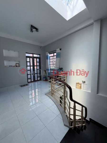 đ 5.4 Billion, BEAUTIFUL HOUSE - GOOD PRICE - OWNER Need to Sell Quickly House in Phu Thuan Ward, District 7, HCM
