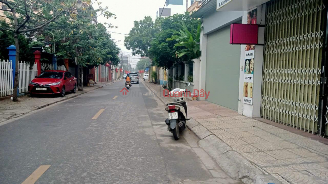 Architect's house for sale near Khai Son Ngoc Thuy Price 3.5 billion (goodwill equivalent) Beautiful green space Sales Listings