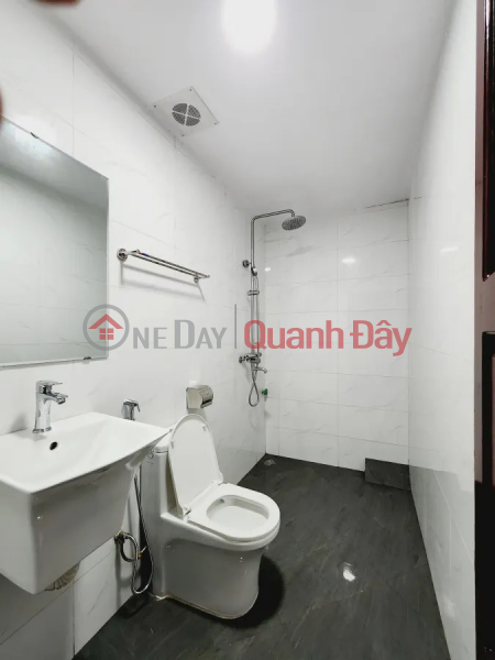 đ 9.6 Billion | House for sale in Xuan Thuy, Cau Giay, new, beautiful, sturdy, 52.5m2, 9.6 billion