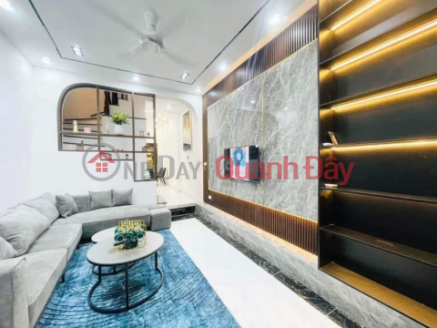 Selling house in De La Thanh, 27m2x4 floors, extremely rare and beautiful - wide alley - airy front and back, only 3.5 billion _0