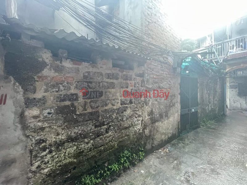 Selling land as a gift for a house in the center of Dong Da district, 20m to OTO, 85m2, 7m MT, priced at 4 billion | Vietnam, Sales, đ 4.5 Billion