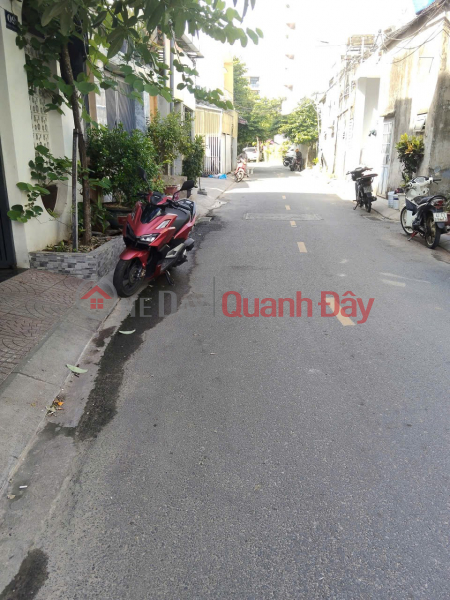 đ 10 Billion, HOUSE IN A PRIME LOCATION - GREAT PRICE FOR QUICK SALE. Beautiful house at 9 Man Thai Street, Son Tra District, Da Nang.