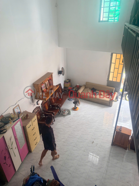 , Please Select, Residential Sales Listings đ 4.2 Billion