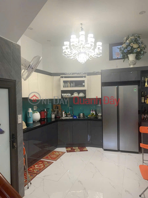 Owner needs money to quickly sell house on Tran Lam street due to work transfer, 2 houses away from Tran Lam street _0