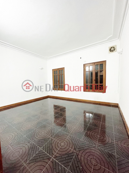 đ 25 Million/ month Whole house for rent in Hoa Bang, 70m2 x 4 floors, 5 bedrooms, available immediately