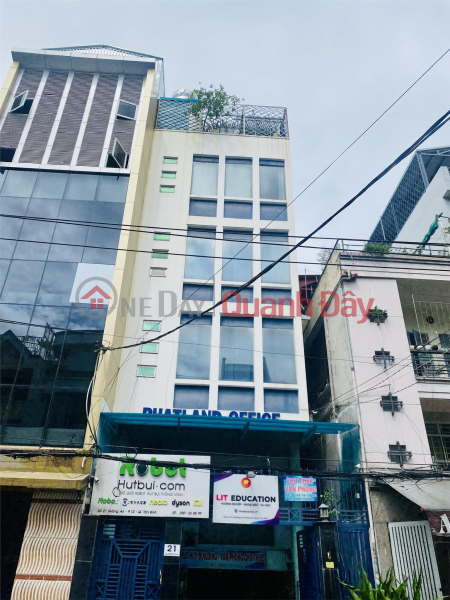 ***House for sale in K300 area, Ward 12, Tan Binh; Right at Lotte Cong Hoa Sales Listings