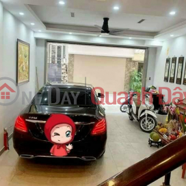 FAMILY SELLING 5-FLOOR HOUSE WITH 2 7-SEATER CARS TO AVOID EACH OTHER, 7-SEATER CAR TO ENTER THE HOUSE, 30M FROM STREET FACE, OPEN AS OFFICE, _0