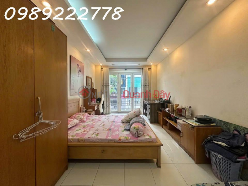 đ 8,3 tỷ, CHỦ GẤP BÁN GIẢM 700Tr - GIÁ 8.3 TỶ 
QUẬN 3 - HẺM Ô TÔ SẠCH ĐẸP - 4 LẦU MỚI ĐẸP - 36M2 .