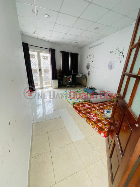 Whole house for rent in Tran Van Quang, Tan Binh District, price 15.5 million\\/month - 3 bedroom 2WC house with large parking lot Vietnam Sales, đ 15.5 Million